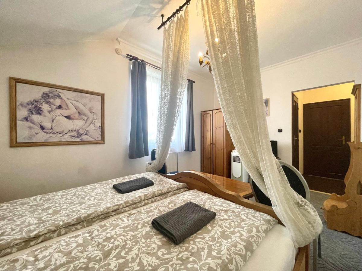 Luxi Romantik Apartments Budapest Ngoại thất bức ảnh