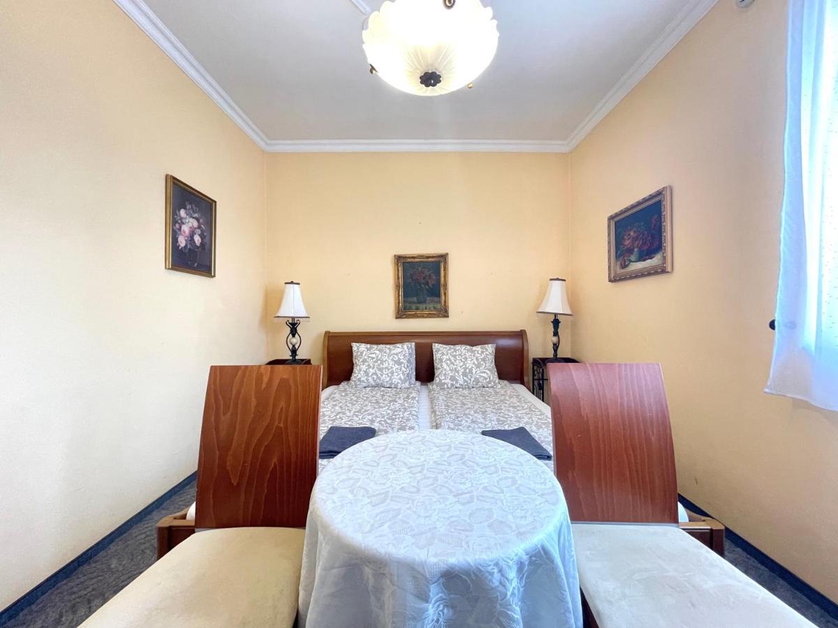 Luxi Romantik Apartments Budapest Ngoại thất bức ảnh